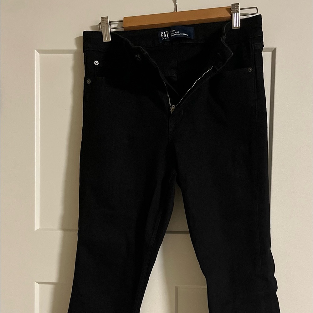 EUC GAP Black Skinny Jeans Stretchy Denim